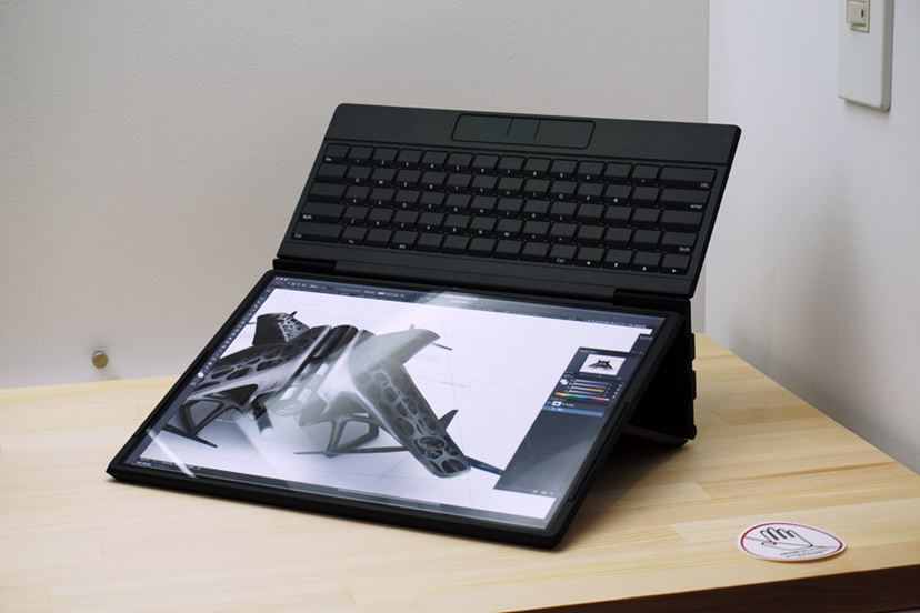 富士通が島根の工場を公開 「FMV×Startup Creators」など近未来PCも