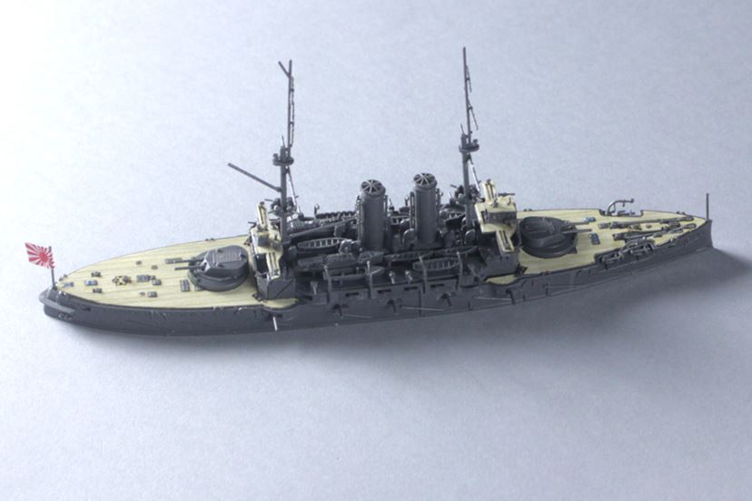 超精巧な「戦艦三笠」1/700スケールのプラモデルを、初心者が10日間かけて作って撮影しました。 - 価格.comマガジン