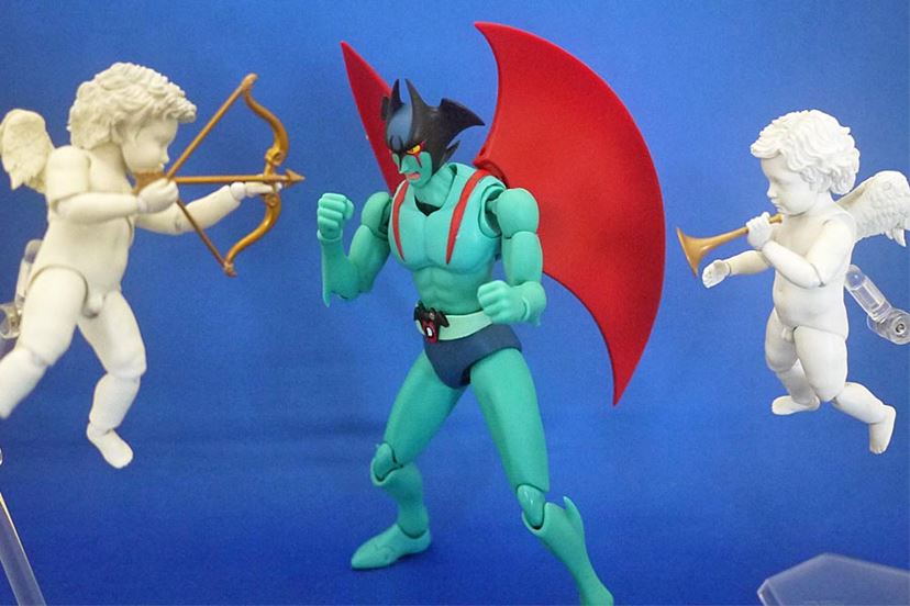 【新品】✞雲の上を散歩する天使達　フィギュア　置物 おなじみの天使な衣装で生き生きと立体化！海外でも人気のVTuber「天使