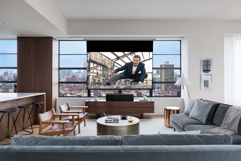 ソニー、超短焦点4K HDRプロジェクター「VPL-VZ1000」を4月下旬に発売