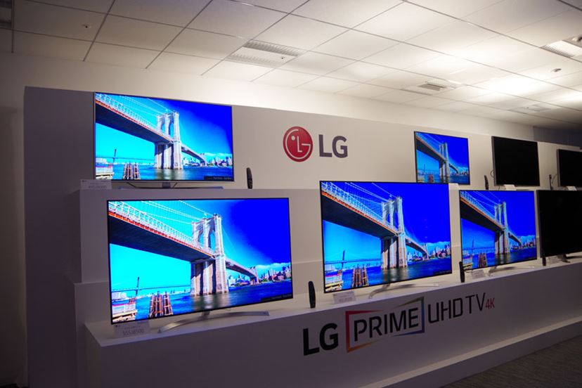 LG、有機ELテレビ、3シリーズ4モデルを発表 - 価格.comマガジン