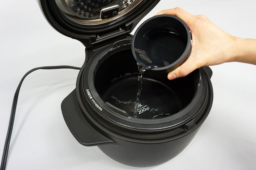土鍋とも比較！ 使い込んでわかったバルミューダの炊飯器「BALMUDA The 