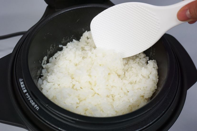 バルミューダごはん バルミューダ 炊飯器 白米 Amazon バルミューダ ザ・ゴハン ホワイト 3合炊き 電気炊飯器 BALMUDA The Gohan K08A-WH BALMUDA 炊飯器