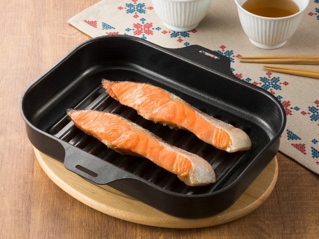 ラクックは鮭も焼けます。
