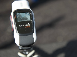 �摜���m�F�ł���J���[�f�B�X�v���[