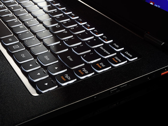 �L�[�{�[�h�̃A�b�v