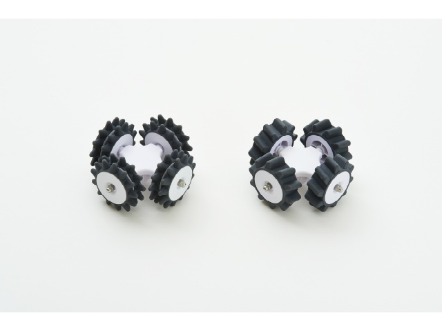 ���ɂ�����������������f�R�{�R���ɂ��g�p����������u�N���b�Z���A�^�b�`�����g�v�ƌ��Ȃǂ̃����N�[�[�V�����ɂ��g�p����������u�{�f�B�p�A�^�b�`�����g�v2��ނ��t��