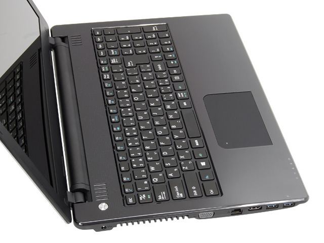 �g�p���ɖڂɓ��镔���ɂ́A��ƂɏW�����₷���悤�A�ł������V���v���ȃf�U�C�����̗p�B�����ȃC���[�W�ŁA�r�W�l�X���͂��ߕ��L���V�[���ɑΉ����܂��B