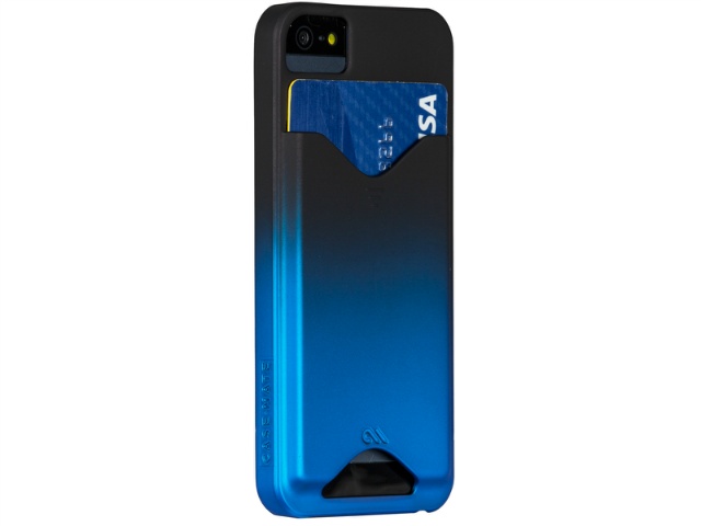 �w�ʂ̃J�[�h�z���_�[�����ɁA�N���W�b�g�J�[�h��d�q�}�l�[�J�[�h�𑕒��ł���P�[�X