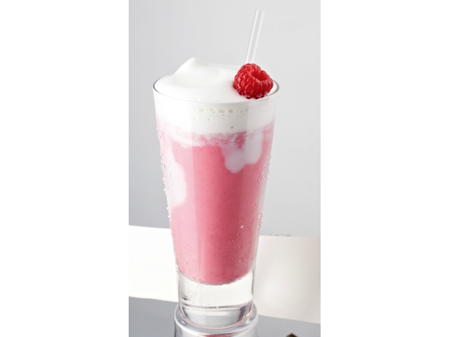 冷たいミルクのままのミルクフォームもできるからアレンジメニューが広がります。