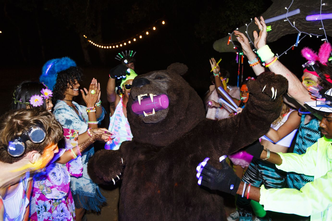 UE MEGABOOM WS900BK チャコールブラック Amazon.co.jp: Ultimate Ears Bluetooth スピーカー WS900BK