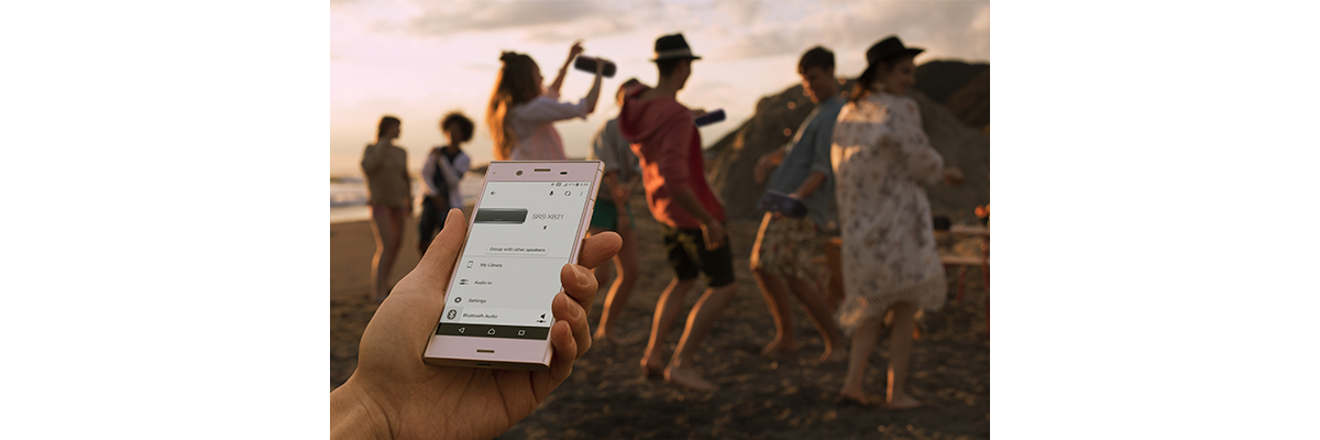 �X�}�[�g�t�H���Ń��C�����X���삪�ł���uMusic Center�v�ɑΉ�