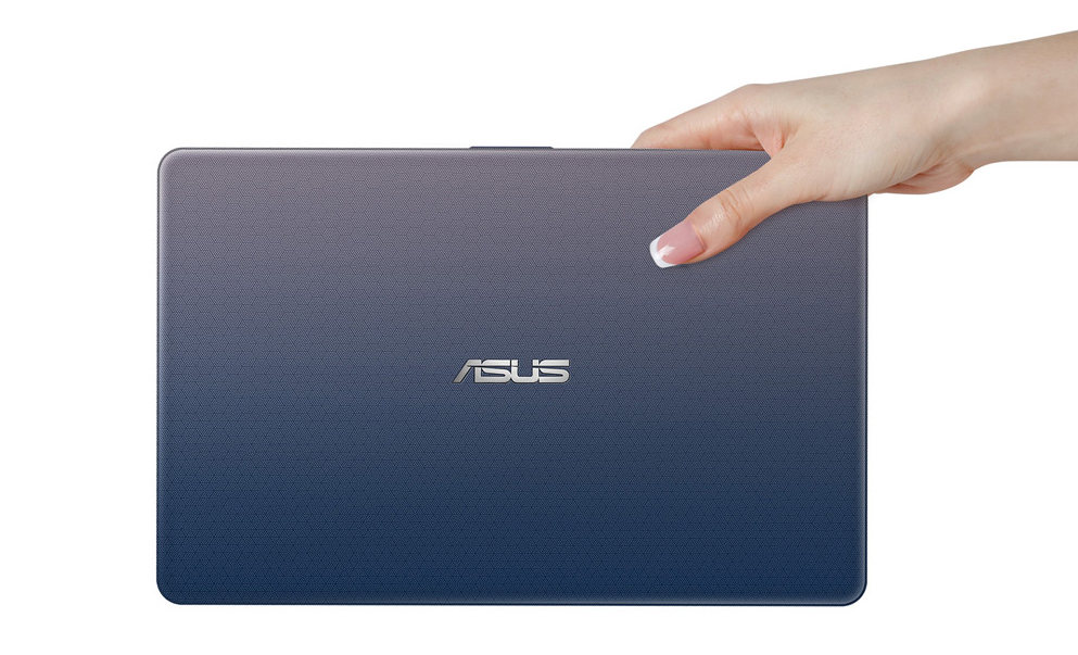 ASUS VivoBook E203MA メーカー価格36,080円(税込)