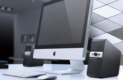 ��y�ɐݒu�ł���R���p�N�g�{�f�B