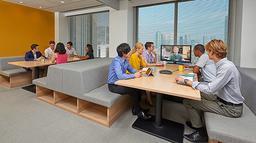 �I�[�v���X�y�[�X�ɂāA�^�u���b�g��Bluetooth�ڑ�����Web��c���p�̃C���[�W