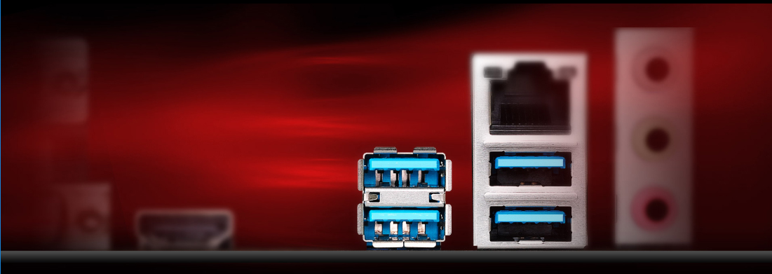 4 �� USB 3.1 Gen2 �|�[�g