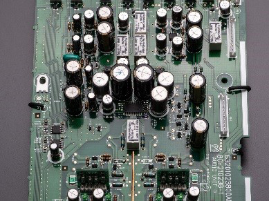 ���j�A�R���g���[���E�{�����[��