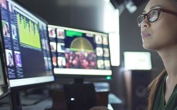 �}���`�^�X�N�̌�����