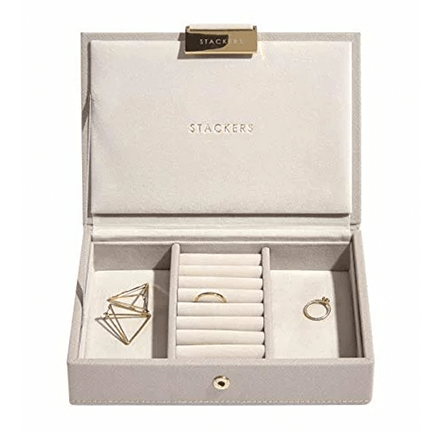 �X�^�b�J�[�Y�̃W���G���[�{�b�N�X