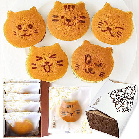 �L����ǂ�Ă� �l�R�ǂ�