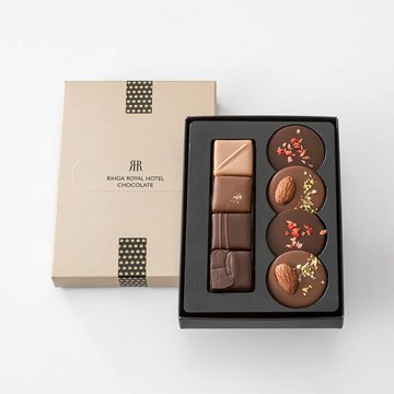 ���C�����E�}���f�B�A��