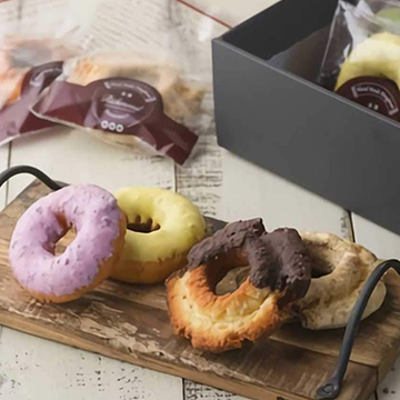 �E�t�t�h�[�i�`�� �M�t�g�{�b�N�X