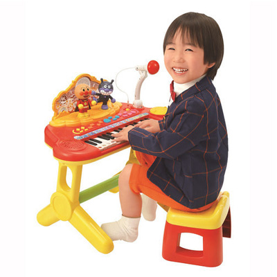 �A���p���}�� �L�����s�J����������ɃX�e�[�W�~���[�W�b�N�V���[