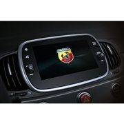 「アバルト595」のインフォテインメントシステムが最新版に