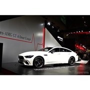サプライズで登場、メルセデスAMG GT4ドアクーペ63S 4MATIC+…東京オートサロン2019