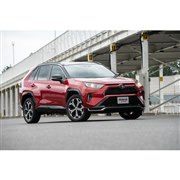 トヨタが「RAV4 PHV」を発表 95kmのモーター走行が可能なプラグインハイブリッドモデル