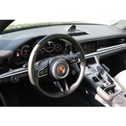 911風ステアリングホイールを確認!ポルシェ パナメーラ 改良新型プロトをキャッチ