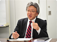 日立コンシューマエレクトロニクス マーケティング事業部 マーケティング本部担当本部長 兼 商品戦略企画部長 山内浩人さん