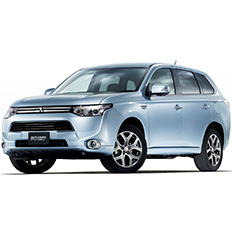 �A�E�g�����_�[PHEV 2013�N���f��