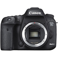 EOS 7D Mark II �{�f�B