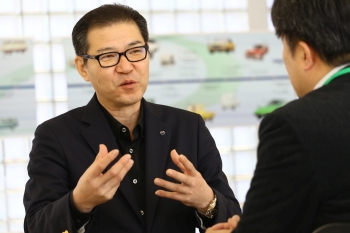 �uCX-3�v�ɂ͓Ǝ��̃R���Z�v�g������ƌ��y�R����