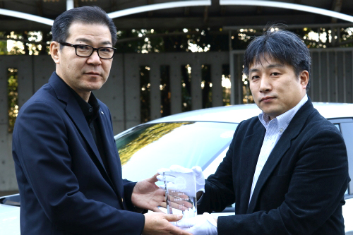 �v���_�N�g�A���[�h2015 �����ԕ��� ��� �L�O�|�̑���