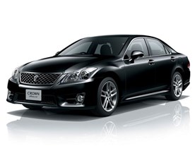 �N���E�� �A�X���[�g 2008�N���f��