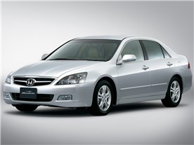 �C���X�p�C�A 2003�N���f��