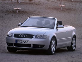 A4 �J�u���I�� 2002�N���f��