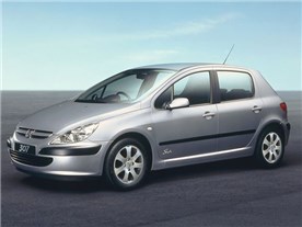 307 2001�N���f��