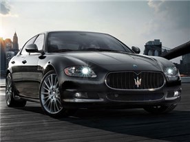 �N�A�g���|���e 2004�N���f��