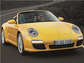 911�J���� �J�u���I�� 2004�N���f��