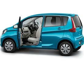 ek���S�� �����ԗ� 2013�N���f��