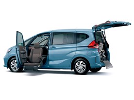 フリード 福祉車両 2016年モデル