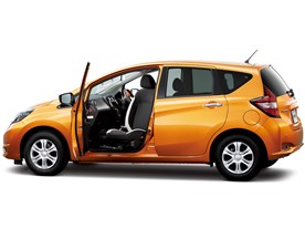 �m�[�g e-POWER �����ԗ� 2016�N���f��