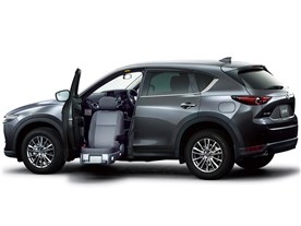 CX-5 �����ԗ� 2017�N���f��
