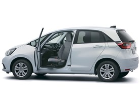 �t�B�b�g �����ԗ� 2020�N���f��