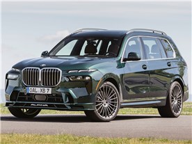 XB7 2020�N���f��