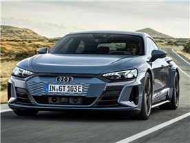 e-tron GT quattro 2021�N���f��