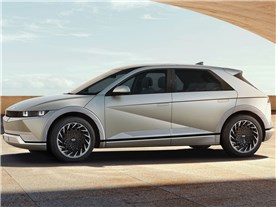 �A�C�I�j�b�N5 2022�N���f��